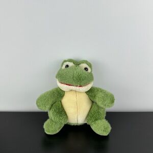 Russ Berrie Green Cream Believe Frog 6” Plush Stuffed Animal Toad